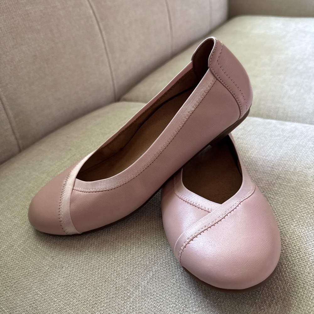 Vionic CAROLL Pale Pink Leather Ballet flat Shoes Women Size 6